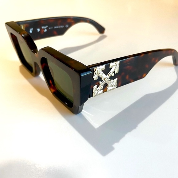 Off-White Sunglasses - Picture 2 of 7